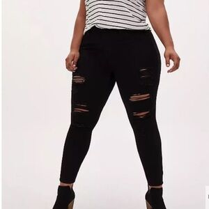 TORRID Sky High Skinny High Rise Denim Jeans Black Stretch Size 18T Tall